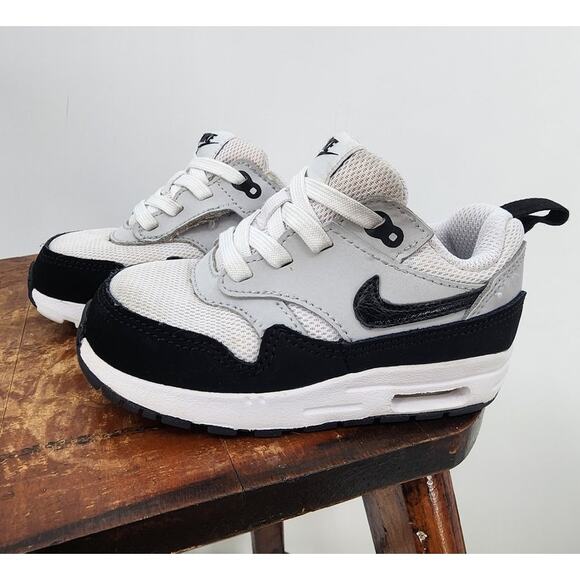 Nike Air Max 1 Easy On  Size 7 Boys Girls Black White - Picture 2 of 7